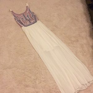 White maxi dress